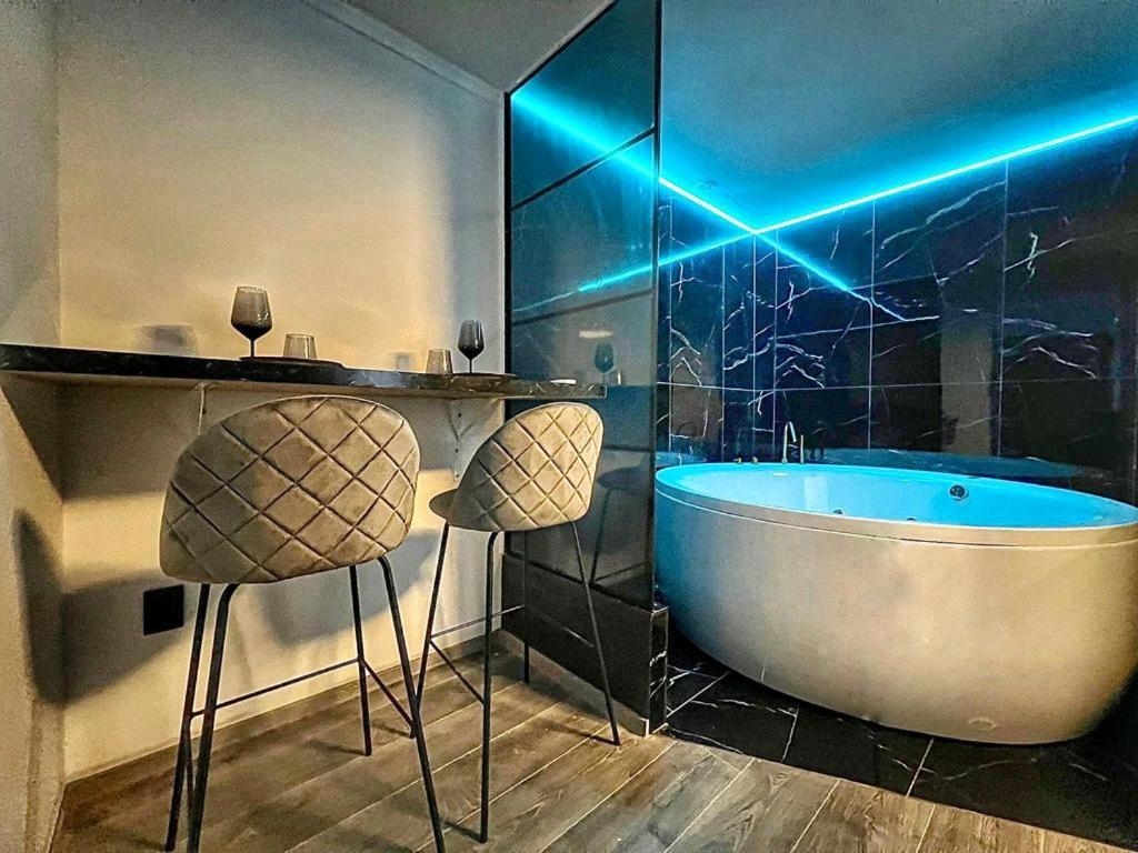 Luxor Ultra-Central Apartments Sibiu Ngoại thất bức ảnh